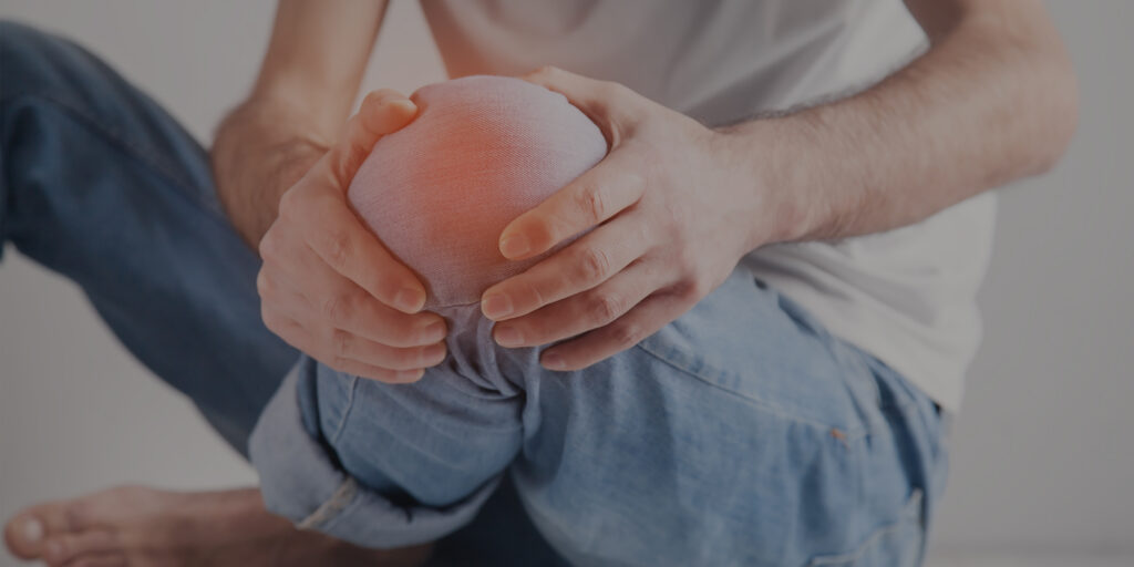 Image of a man with knee pain